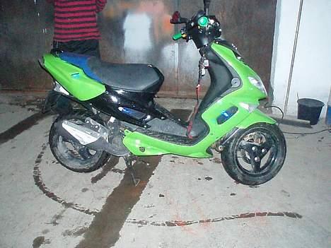 Peugeot Speedfight 2 Ac  [solgt] - Siden.. Havde lige været ude og køre... billede 8