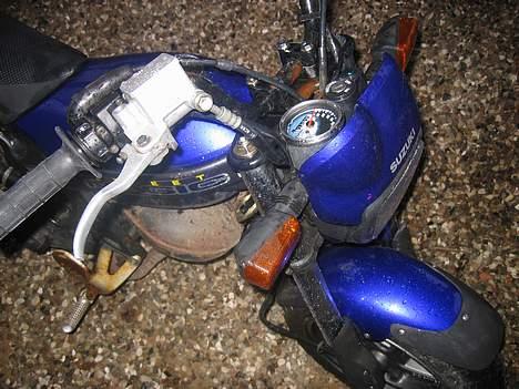 Suzuki solgt billede 3