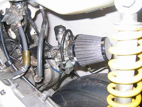 Suzuki Street Magic til salg - Kun lige sat fast med 1 bolt , men syns selv det er meget pænt ! billede 4