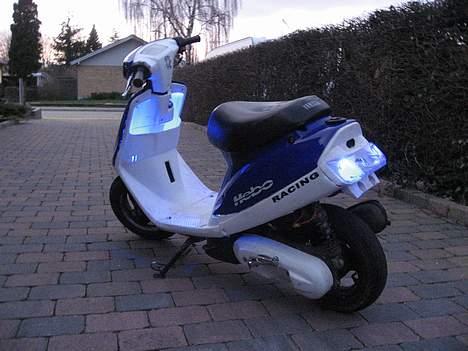 Yamaha Jog - Alt blå lys tændt ! billede 10