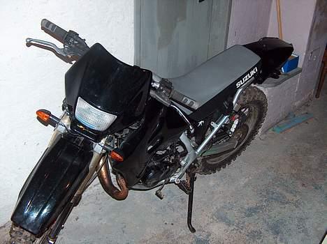 Suzuki RMX [SOLGT] billede 3