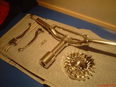 Aprilia Rally AC - det er det styling jeg har indtil videre. nye pics når det kommer på :) billede 6