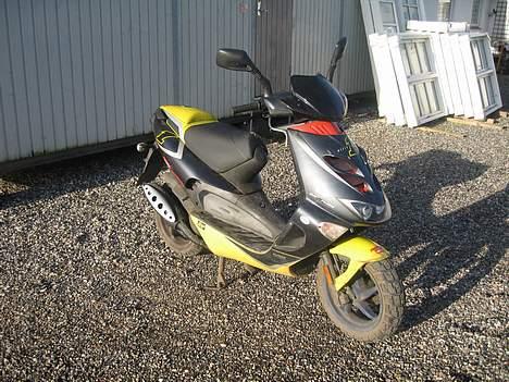 Aprilia SR 50 Ditech (solgt) billede 1