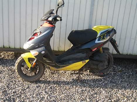 Aprilia SR 50 Ditech (solgt) billede 3