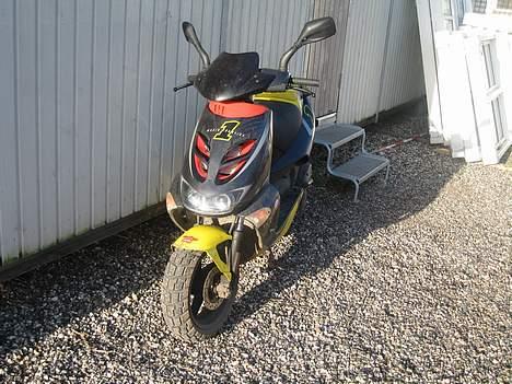 Aprilia SR 50 Ditech (solgt) billede 4