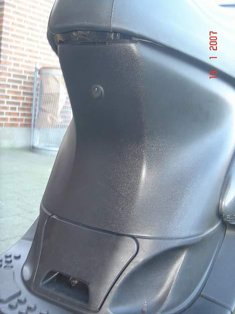 Gilera stalker .:Fortid:. - tænd/sluk knap til neonlys billede 8