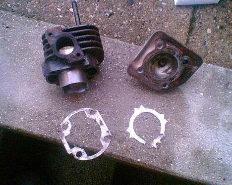 PGO Hot 50 Stil Solgt. - Min Gamle 47,00 mm Cylinder + Topstykke. (billede af stempel kommer senere) billede 12