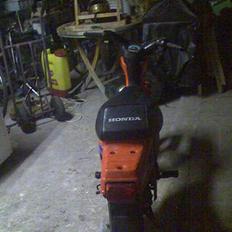 Honda wallaroo (solgt)