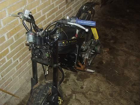 Suzuki street magic *solgt* - projekt startet :).. skjoldene er pillet af for og blive slepet ned billede 7