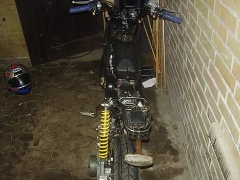 Suzuki street magic *solgt* - projekt startet :).. skjoldene er pillet af for og blive slepet ned billede 8