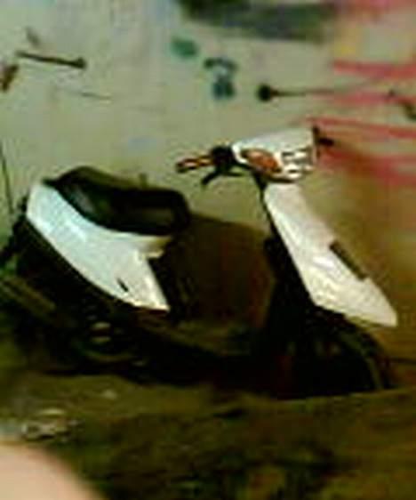 Yamaha jog solget til phillip j. billede 4