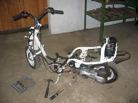 Yamaha Jog As - Byttet til Sonic - Da jeg fik den:P Skjolde var dog med;) billede 8