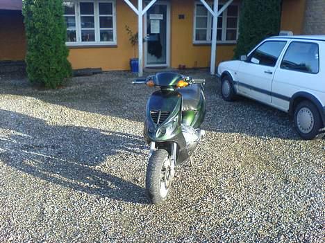 Piaggio Nrg . solgt - som den så ud før jeq beqyndte . billede 2