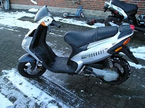 Piaggio NRG MC AC SOLGT billede 4