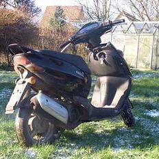 Aprilia Sonic -Stålet-