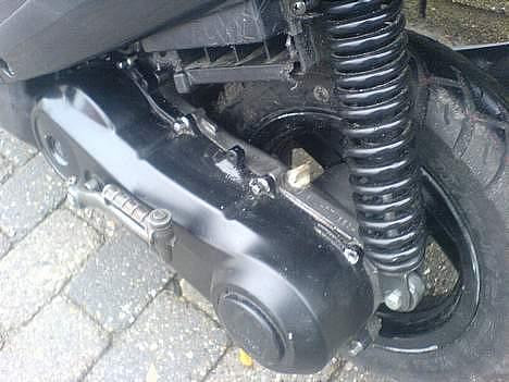 Yamaha jog solgt  billede 5