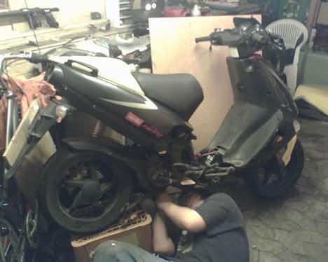 Aprilia SR 50 LC 30 DiTech*SOLGT* billede 2