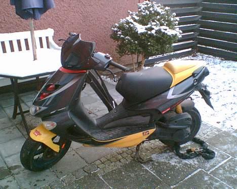 Aprilia SR 50 LC 30 DiTech*SOLGT* billede 4