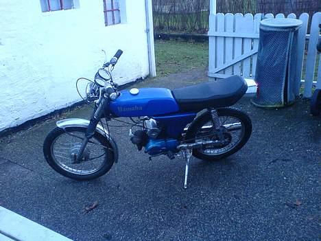 Yamaha 4 gear  SOLGT - sån ser den ud nu billede 8