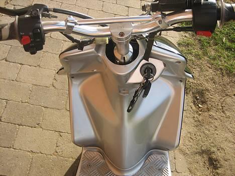 Yamaha jog r solgt billede 7