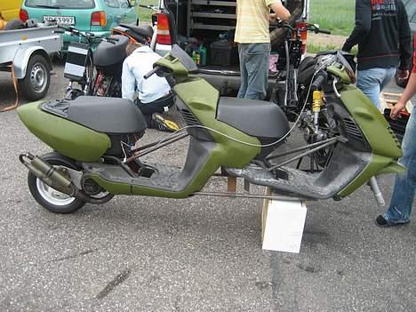 Aprilia Sonic Twin "Solgt" - Til DHS 06 Der er kommet ny motor på :) billede 1