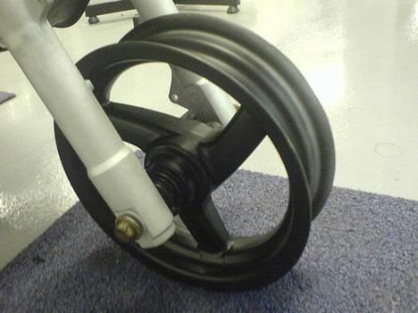 Aprilia Sonic SÐ LC til salg BYD - Så blev fælgene malet mat sort.. taget med mobil billede 13