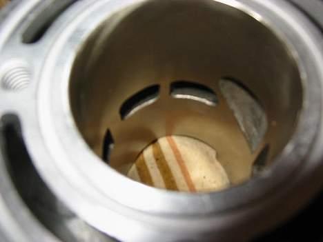 Yamaha YZ. 85.  SOLGT.  - cylinder den koster 4kg eller byd ikk under 3 kg for koster 5kg + den er tunet for ca 2 kg billede 13