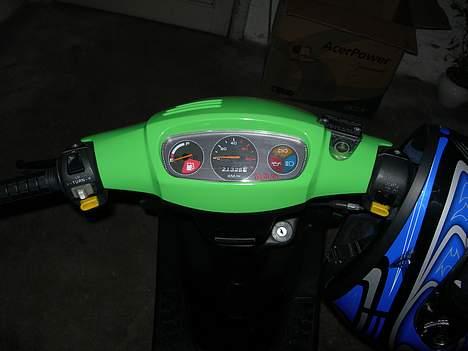 PGO Big max - det er kun speedometeret der vidner om de 20000 den har kørt , nu da den er renoveret.  billede 4