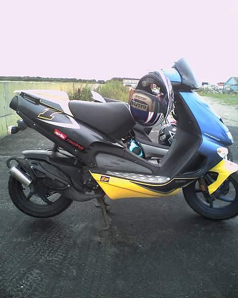 Aprilia Sr 50 Ditech  (solgt)  billede 6