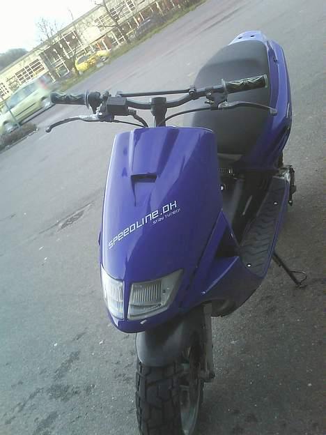 Aprilia Sr 50// BYTTET // - farve snyder. er lilla ;) billede 2