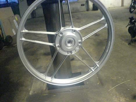 Puch maxi k ''SOLGT''  - ny malet fælg billede 6