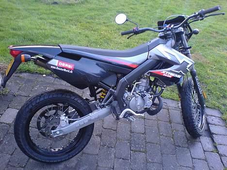 Derbi Senda SM Extreme 50 SOLGT billede 2