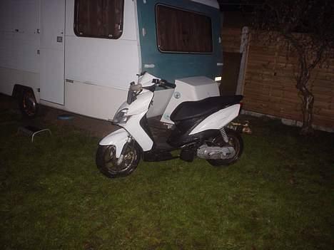 Yamaha jog R LC projekt solgt billede 5