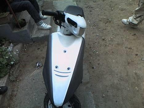 Yamaha Jog fs byttet til pmx - mig og bror malede den lige for sjovt =) billede 6