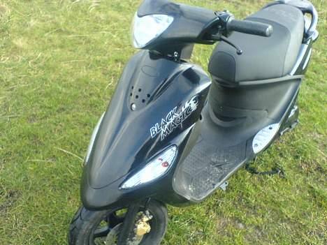 PGO Black Magic billede 1