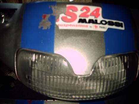 Piaggio zip ¤¤byttet til comet¤¤ - min lygte heh der kommer blå pære i med tiden billede 6