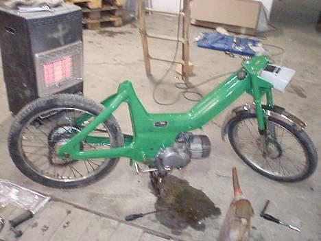 Puch Maxi K E50 - Ahh, der mangler ikke så meget endnu...! billede 19