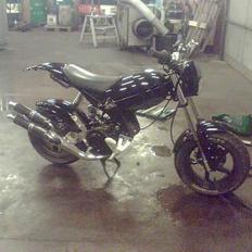 Suzuki street magic solgt 