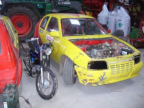 Yamaha fs-1 4g (SOLGT) - Hved siden af bilen billede 14