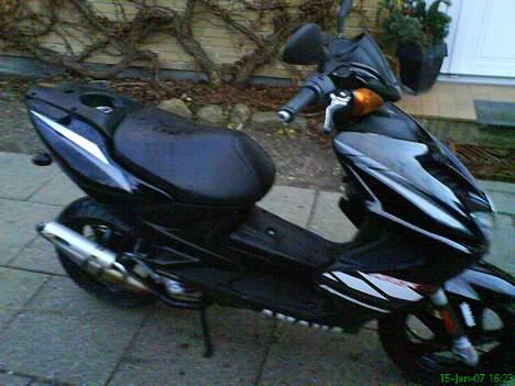 Yamaha Aerox R billede 1