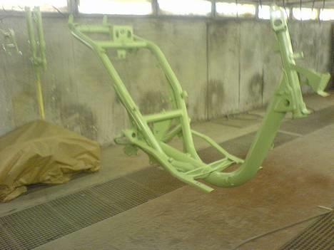 Honda sfx custom-SOLGT 28/5-07 - delene har fået epoxy grunder- trin 1. billede 4