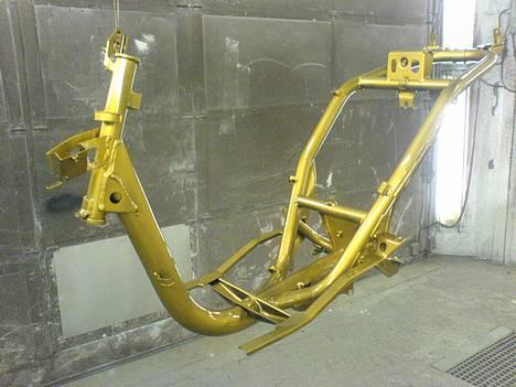 Honda sfx custom-SOLGT 28/5-07 - så fik delene den sidste farve, nemlig GULD farve- trin 3. billede 8