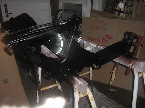 Puch SOLGT - Sort maxi den blir fed, den mangler bar klarlak billede 17