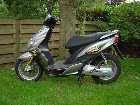 Yamaha jog r billede 1