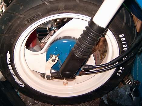 Yamaha Jog - SOLGT - prikken over i! billede 6