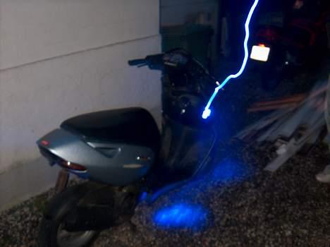 Aprilia Sonic !  - Desværre slog lynet ned i den?! :/ billede 3