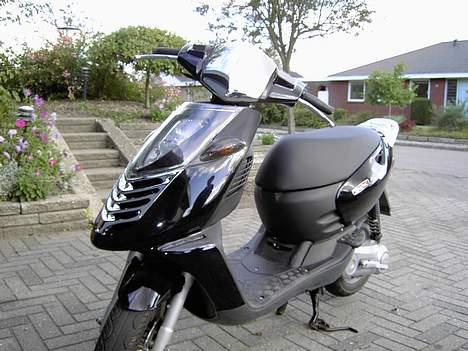 Aprilia sonic  >>Team Elev<< billede 2