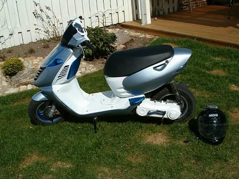 Aprilia Sonic, SOLGT billede 1