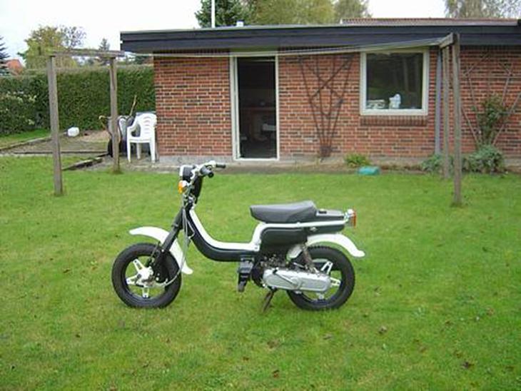 {{currentPhoto.altText}} billede {{currentPhoto.number}}