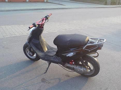 PGO HOT 50 billede 4